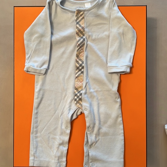 Burberry footless onesie - Picture 2 of 4